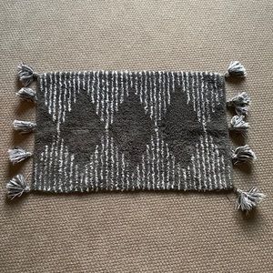 Saturday Knight Ltd. Geo Diamonds Bath Mat - 20 x 30 inches